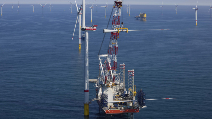 Die 64. Windenergieanlage im EnBW-Windpark He Dreiht ist nun fertig errichtet und der Windpark damit komplett gebaut. Nun folgt die Inbetriebnahme noch innerhalb des Spätsommers, falls die Planungen zutreffen.