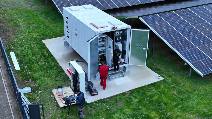 Die Kombination von Speichern mit Solaranlagen muss einfacher werden. Das ist nur ein Vorschlag, den der BSW-Solar unterbreitet hat, um den Speicherausbau zu beschleunigen.