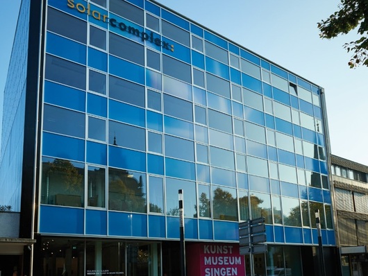 Solarfassade von Solarcomplex in Siegen