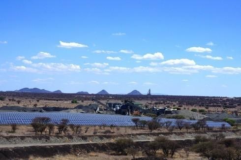 Südafrika Bergbau Solarpark | Unter anderem der Bergbau setzt wegen der steigenden Strompreise zunehmend auf Eigenversorgung durch erneuerbare Energien.