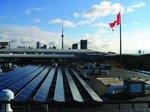 PV Aufdach Anlage in Toronto Ontario Kanada | A rooftop PV system in Toronto, Ontario that has been in operation since 2006. At the time Canadian project developer Carmanah installed the system, there were no rules for local content.