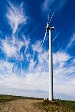 Vestas Ontario Kanada | A Vestas 1.6 megawatt turbine in Ontario. The Danes are also looking to expand business in Ontario this year, with 55 turbines being set up in the Lake Erieau and Lake East St. Clair projects.