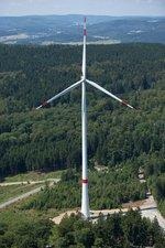Windpark Harzkopf 2013 | Wie auch der PNW-Windpark befindet sich der Windpark Harzkopf in Hessen im Wald: An Waldstandorten produzieren dort allerdings meist Turbinen mit besonders großen Nabenhöhen und Rotorflächen.