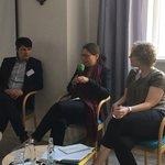 Moderator Karsten Wiedemann, Nina Scheer und Julia Verlinden