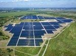 Solarpark Senftenberg | Das Großprojekt im sächsischen Senftenberg wurde von Phoenix Solar entwickelt und innerhalb von 3 Monaten aufgebaut. Die vier Generatoren leisten zusammen 18 Megawatt und sind seit Sommer 2010 am Netz.