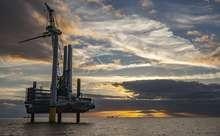 Burbo Bank Extension | Installation der ersten V164-8.0 MW im britischen Offshore-Windpark Burbo Bank Extension vor Liverpool. Dong Energy errichtet hier 32 Anlagen.