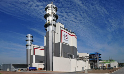Das CDU-geführte Bundeswirtschaftsministerium setzt banal auf teure Gaskraftwerke statt auf preiswerte intelligente Lösungen zur Sicherung der Stromversorgung. So wandelt Trianel dieses alte Gaskraftwerk in Hamm in ein Wasserstoffcluster um. Damit wird es Teil der Energiewende.